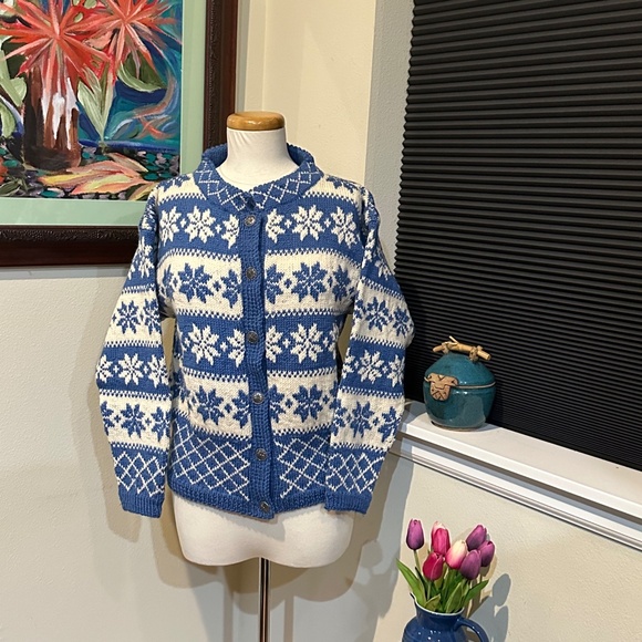 Blue & White Norwegian Snowflake Hand Knit Wool Cardigan Sweater / One Size - Picture 1 of 8